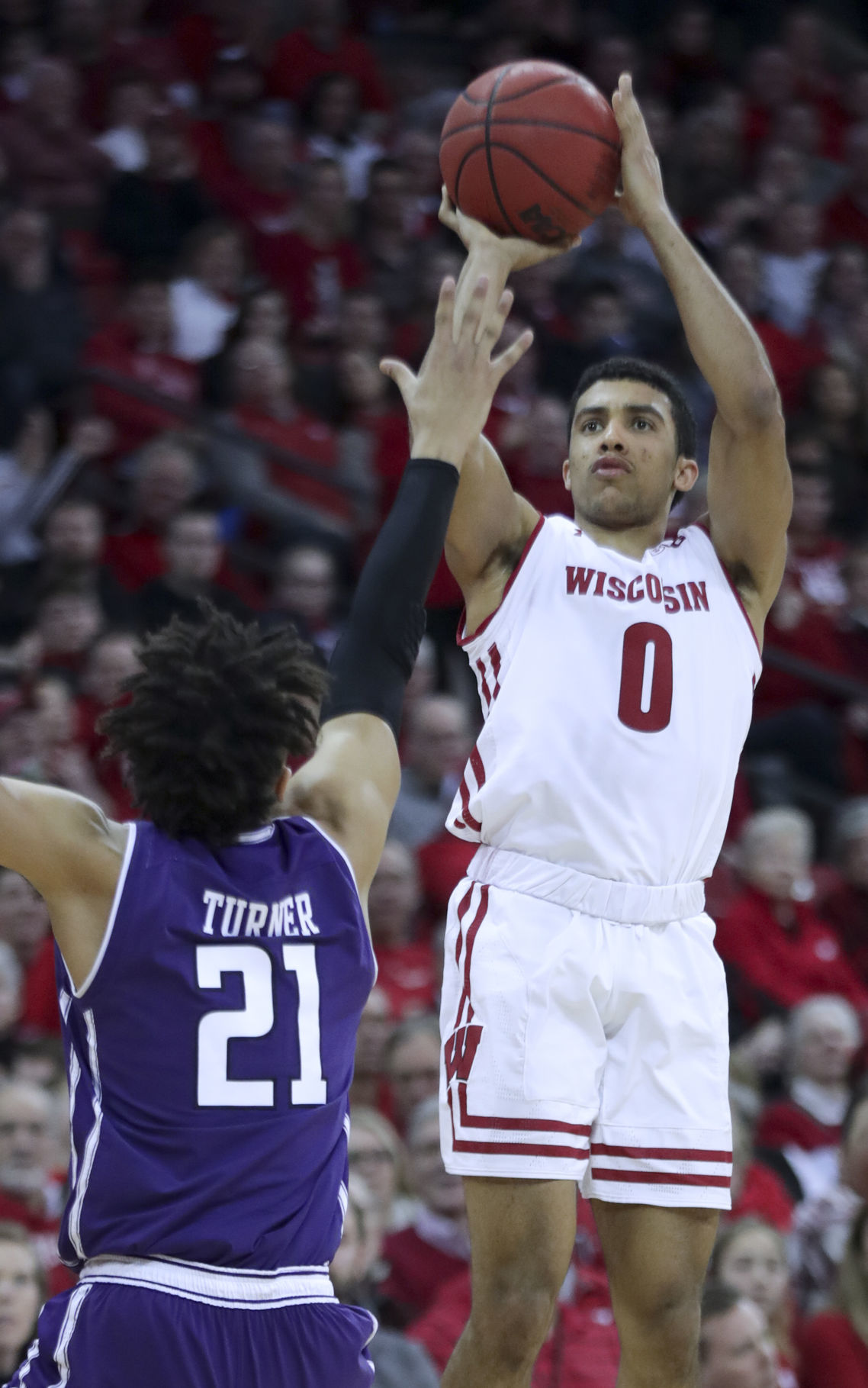 Badgers 62, Wildcats 46
